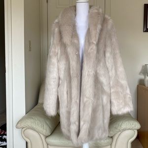 Coats | Chic Faux Fur Coat | Poshmark